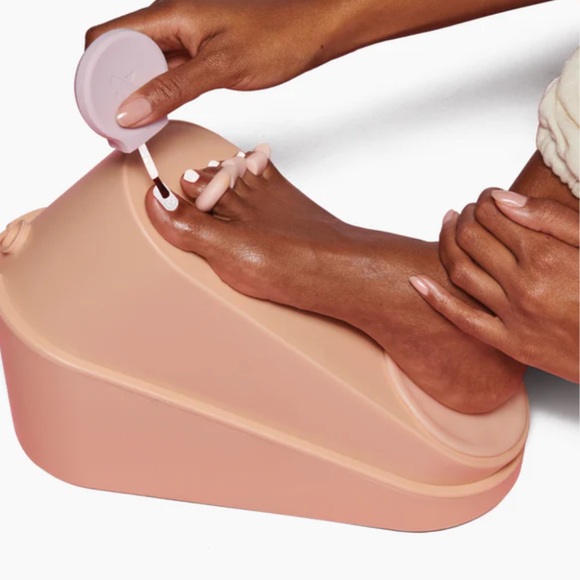 Olive & June Nail Polish- The Topcoat and 
STELLAR LONG LASTING POLISH - Picture 15 of 15